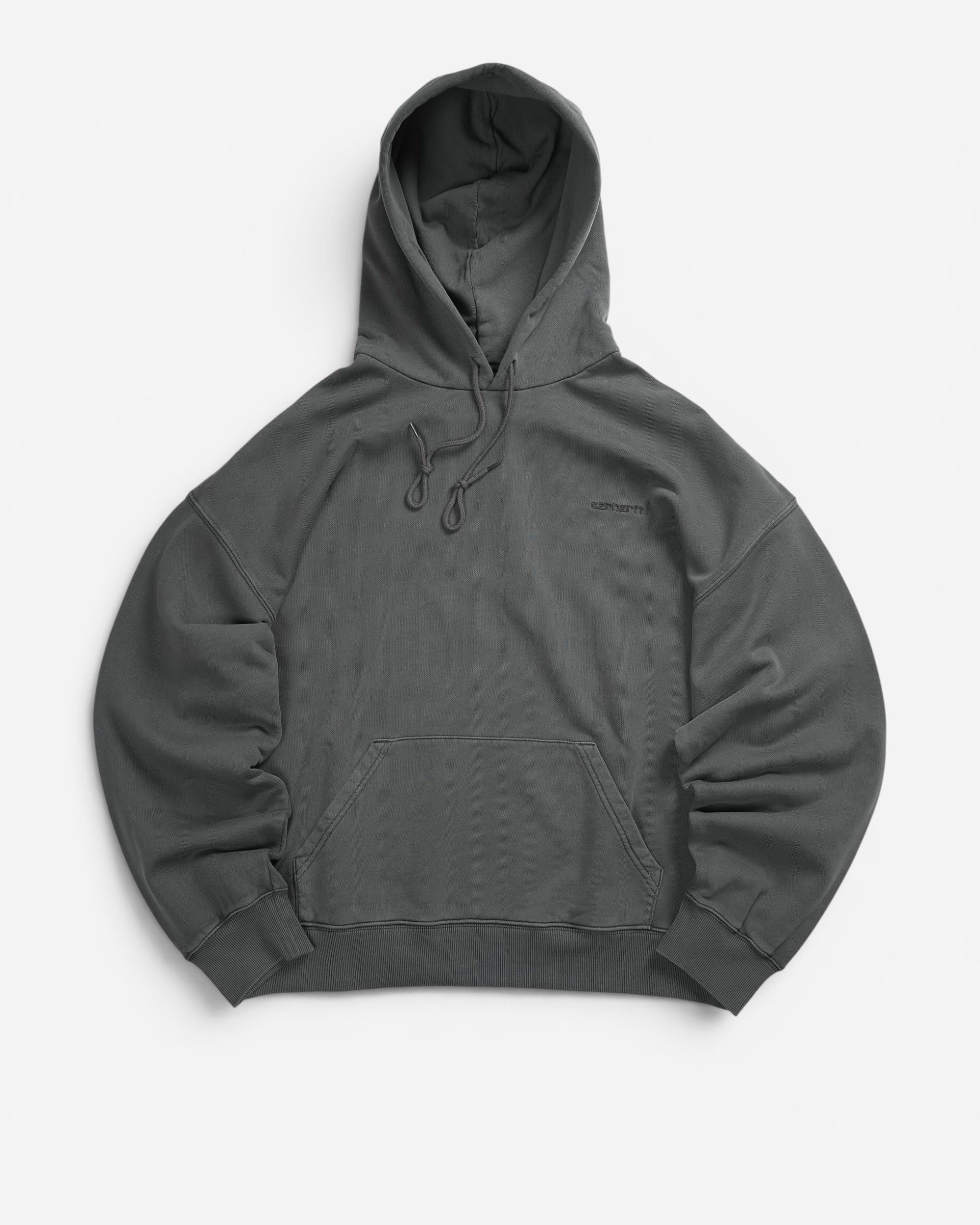 Важке графітово-сіре бавовняне худі Carhartt WIP Hooded Benton вільного крою з капюшоном на затяжках, кишенею-кенгуру та вишитим написом на грудях.
